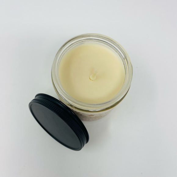 NWT Bath & Body Works Merry Cookie Single Wick Candle 40 hour burn time - Picture 3 of 11